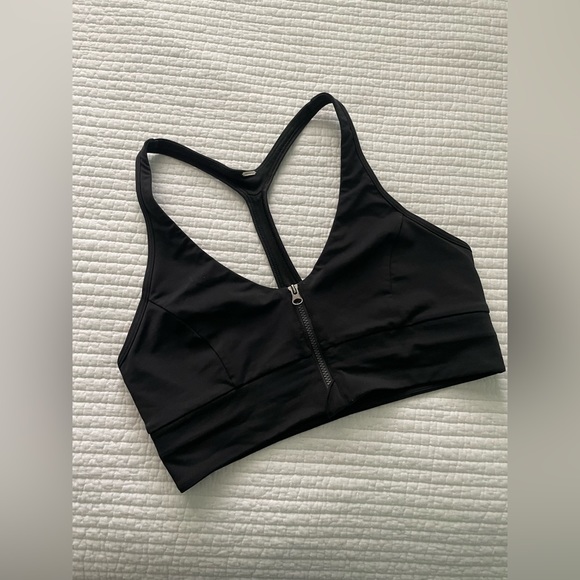 Lululemon sports bra size 8 - Picture 4 of 7